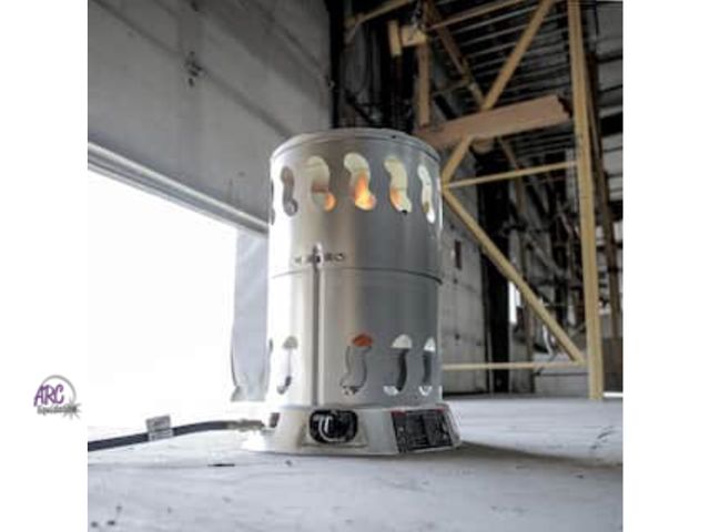 Lot 56-414835 - New - Mr Heater 80,000 BTU Convection Portable Propane Outdoor Space Heater with 10 ft. Hose and Reg...