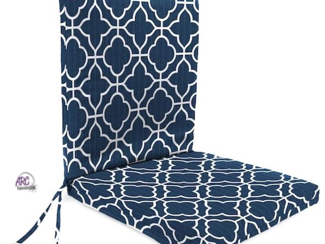 Lot 56-595998 - NEW-21 in. L x 44 in. W x 3.5 in. H Rectangular Outdoor Chair Cushion in Fandango Oceanic