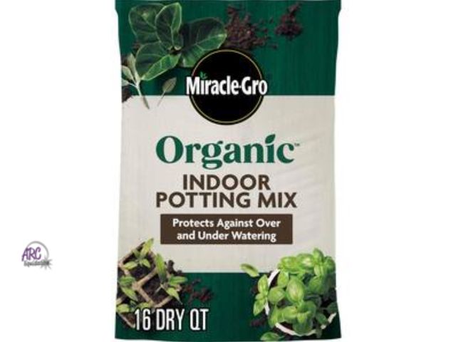 Lot 56-263350 - Miracle grow Organic Indoor Potting Mix 16 qt. Soil Protects Against Over/Under Watering, For Housep...