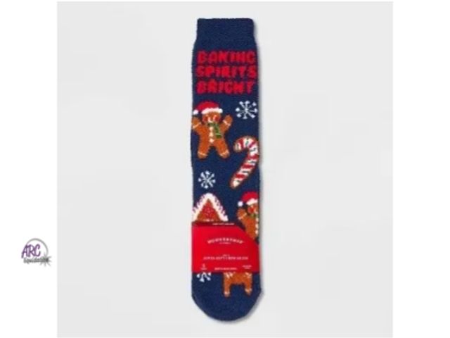 Lot 56-322530 - New - Lot of 12 pairs - Baking Spirits Bright Cozy Crew Socks - Size Men's 6-12