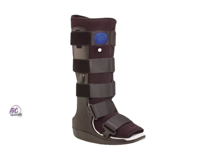 Lot 56-330151 - Used tested works, Pneumatic Air Walker Boot, High Top, Adjustable Air Cast, Size Medium
