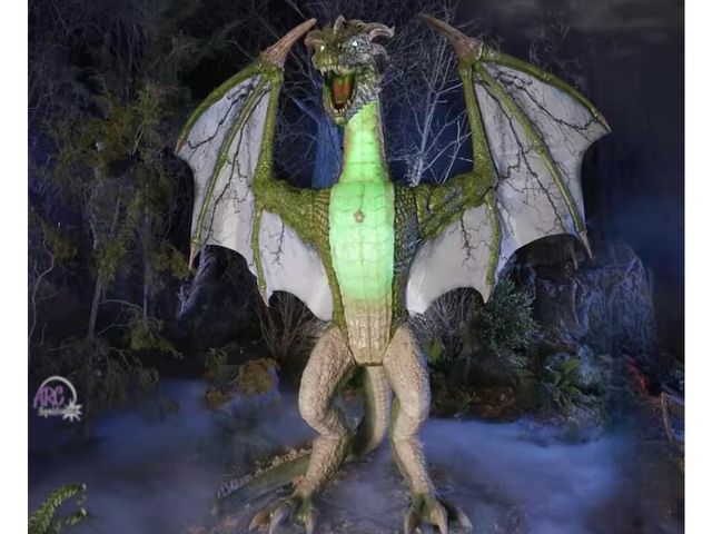 Lot 56-411434 - New/Possible use tested and works  - Home Accents Holiday 8ft wide Gruesome Grounds Giant-Sized Colo...