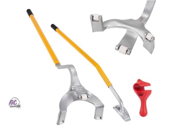 Lot 56-768321 - New Truck Tire Changer Mount Demount Tool 22.5 in. to 24.5 in. Radial Bias Ply/Tubeless Tire with Ex...