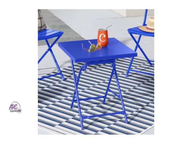 Lot 56-155613 - New Room Essentials Metal Slat Folding Table, Blue (20x18x18”)