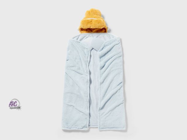 Lot 56-612830 - New - Disney Pillowfort Cinderella Hooded Blanket. Dimensions are 40 inches by 50 inches