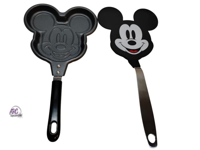 Lot 56-501734 - NEW-2 piece Mickey Mouse pancake pan and spatula