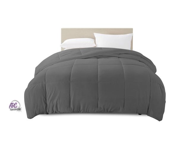 Lot 56-221818 - NEW OPEN PACKAGE Clara Clark Comforter - All Season Down Alternative Bedding Comforter/Duvet Insert,...