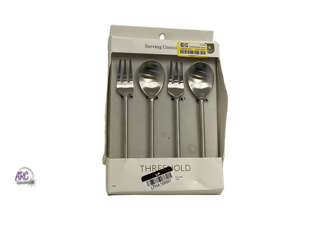 Lot 56-216834 - NEW Threshold 4 Piece Serving Utensils