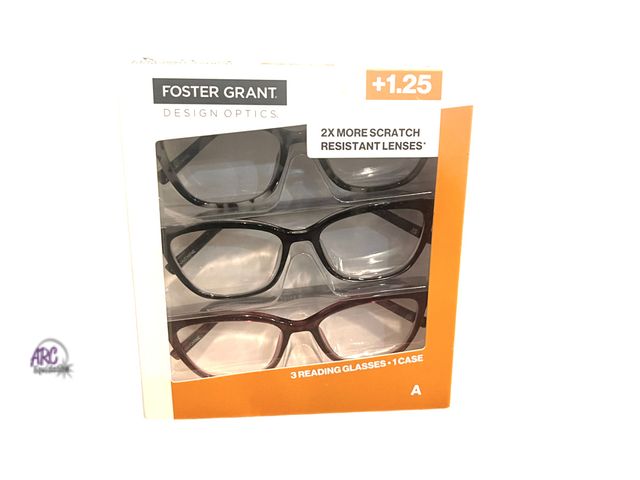 Lot 56-326160 - New Foster Grant 3 pairs of reading glasses +1.25
