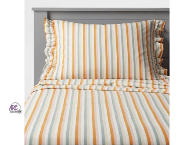 Lot 56-503234 - NEW-FULL pillowfort stripes sheet set-100% cotton