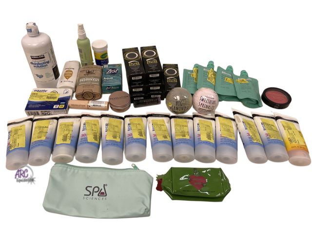 Lot 56-163013 - New Bulk Lot of 39 Makeup Products - See in Photos