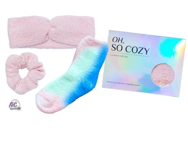 Lot 56-506234 - NEW-Oh, so cozy 3 piece set-1 pair of cozy socks, headband, and scrunchie