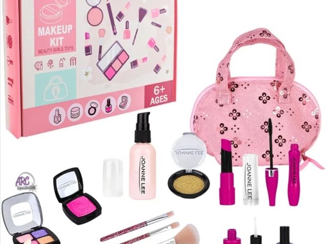 Lot 56-805924 - New - Kid Play Make-Up Kit - 12pc