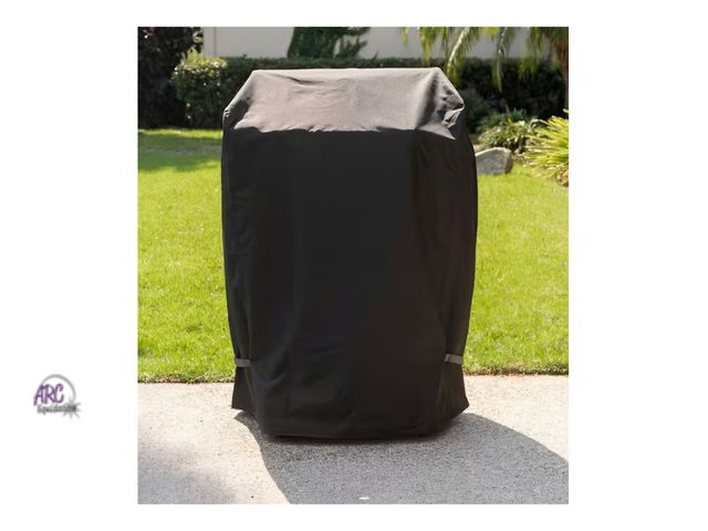 Lot 56-498365 - New in Box - Universal - 29" W x 29" D x 46" H - Premium Gas Grill Cover for Small Spaces