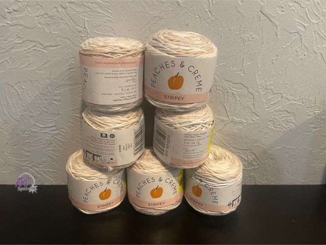 Lot 56-360325 - New 7 skeins peaches and crème 4ply 100% cotton yarn color Linen