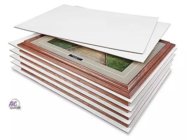 Lot 56-701514 - New 16 sheets. 24 x 36" 200 lb Cardboard Corrugated Pads. One sheet has a dent.
