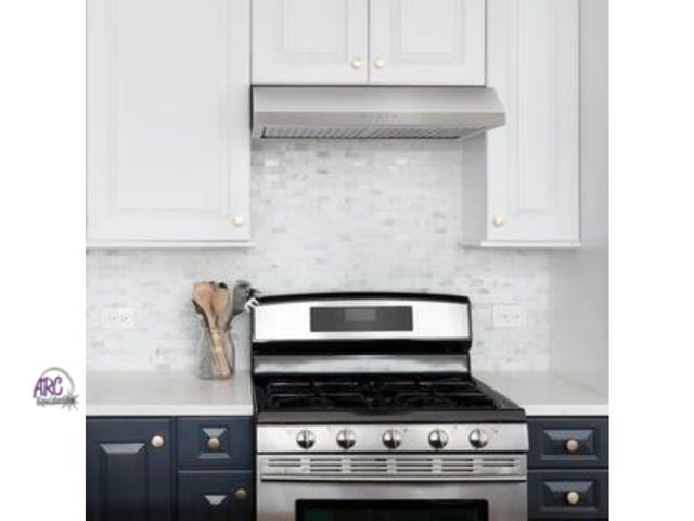 Lot 56-415435 - New - Vissani Cenza 30 in. 340 CFM Convertible Under Cabinet Range Hood in Stainless Steel with Elec...