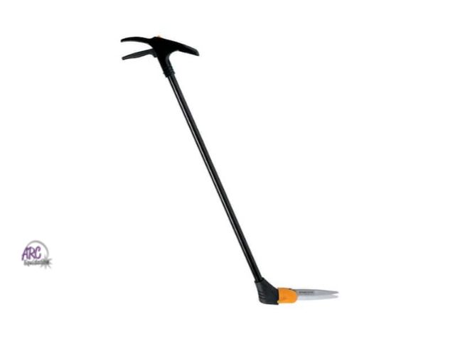 Lot 56-507165 - USED-Fiskars 36 in. Long Handle Swivel Grass Shears and 4.5 in. Steel Blade