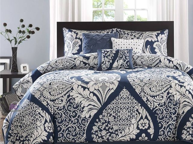 Lot 56-553818 - NEW-MADISON PARK 7 PIECE KING COMFORTER SET-Breathable, Soft Cover, Trendy, All Season Down Alternat...