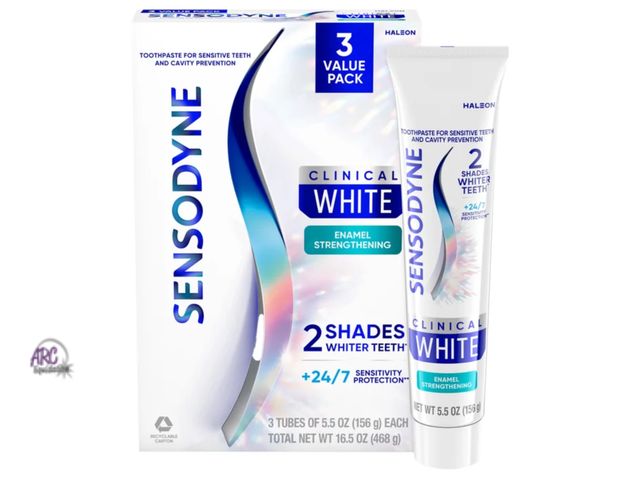 Lot 56-149550 - New SENSODYNE Clinical White Toothpaste, 5.5 oz, 3-pack