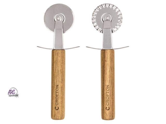 Lot 56-212934 - NEW Crofton Pasta Cutter