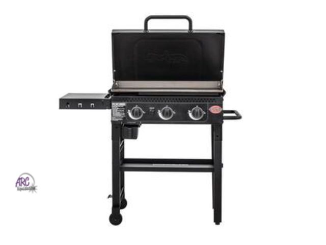 Lot 56-649538 - New - Char-Griller Flat Iron 3-Burner Outdoor Griddle Gas Grill with Lid in Black. Has one small