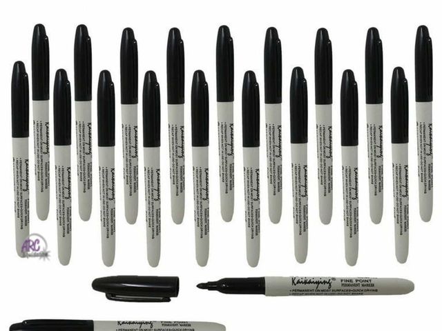 Lot 56-364198 - New 18 Count Permanent Markers, Extra Fine Point, Fine Tip, Quick Dry Sharp, Marker Set