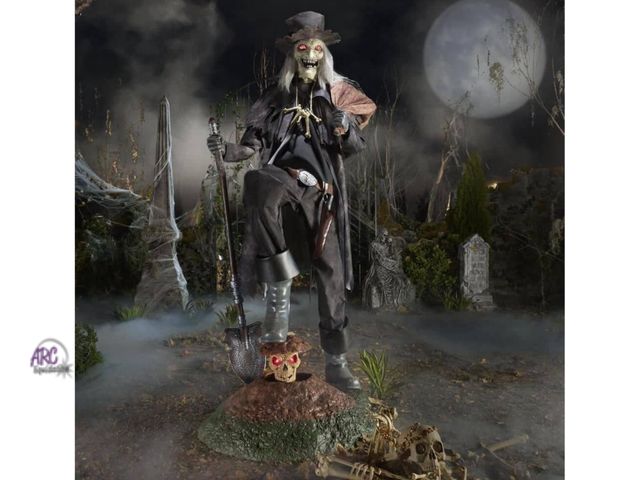 Lot 56-411134 - New Tested and works - Home Accents Holiday 6.5 ft Grave and Bones Animated LED Grave Robber