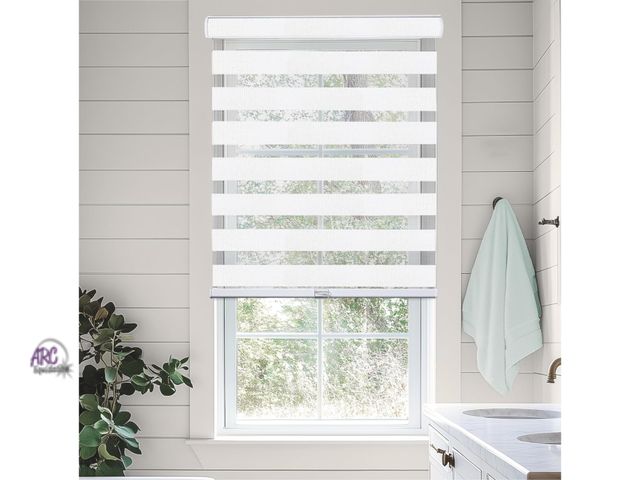Lot 56-222718 - NEW Roller Window Blinds, 36"W X 72"H , Basic Arctic