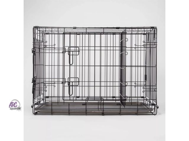Lot 56-461411 - USED-SOME RUST--BOOTS &amp; BARKLEY-small two-door wire pet crate-24in L x 18in W x 20in H