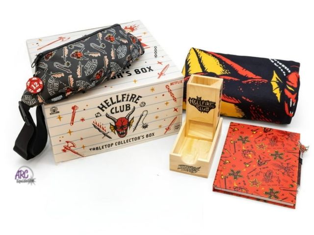 Lot 56-599834 - MISSING PIECES-BROKEN PEN TOP-Stranger Things tabletop collectors box-INCLUDES BLANKET, FANNY PACK-N...