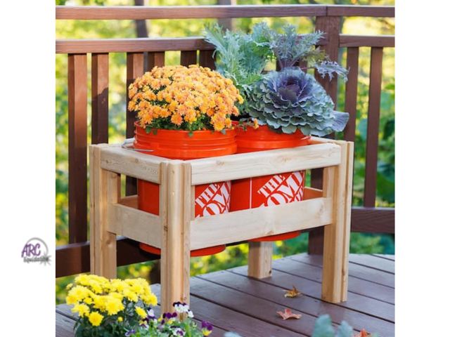Lot 56-644165 - New In Box - Vigoro 2-Bucket Natural Wood Cedar Rectangle Elevated Garden Raised Bed Frame (28 in. L...