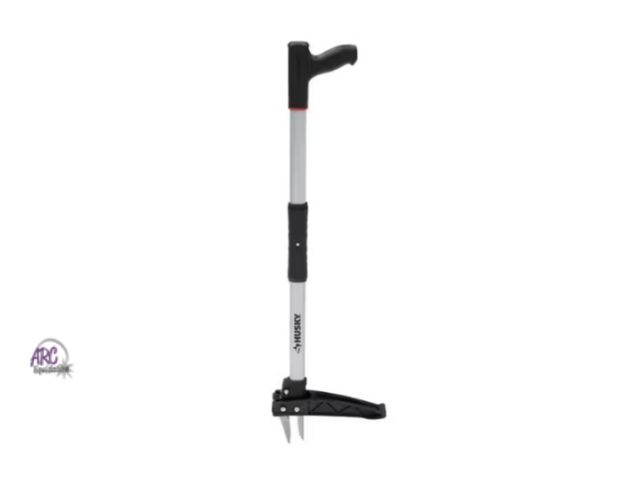 Lot 56-455961 - Used - 40 in. Stainless Steel Claw Garden Weeder with Slide Release Ejector and Trigger Handle