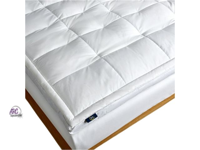 Lot 56-559618 - POSSIBLY USED-Serta PERFECT SLEEPER  2-Inch Feather And Down Fiber Top Featherbed-TWIN SIZE