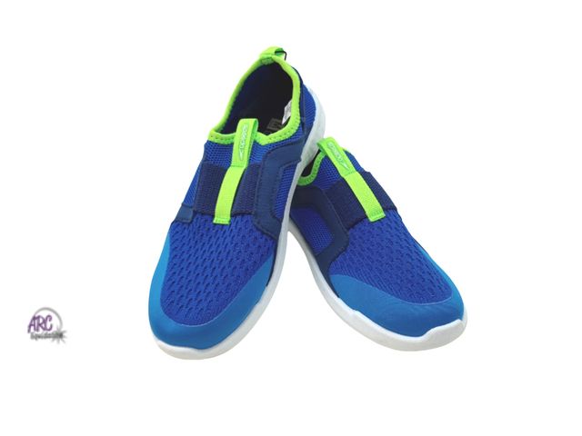 Lot 56-745958 - New. Size M 2-3. Speedo Junior Pull On Water Shoes - Blue M: Non-Marking Sole, Breathable Upper, Fle...