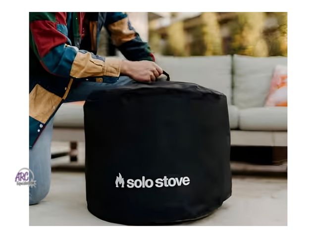Lot 56-400365 - New in Box - Solo Stove - Bonfire Shelter 22 x 16 in. PCV Lined Fire Pit Cover