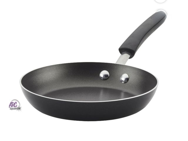 Lot 56-625827 - New Farberware Easy Clean 8 Inch Nonstick Frying Pan / Skillet, Dishwasher Safe, Black