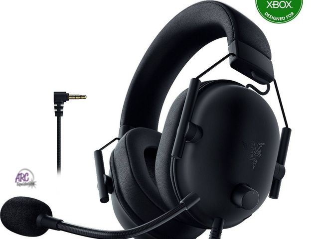 Lot 56-867234 - New - Razer Blackshark V2 X Wired Gaming Headset for PlayStation 4/Nintendo Switch/PC, macOS Compati...