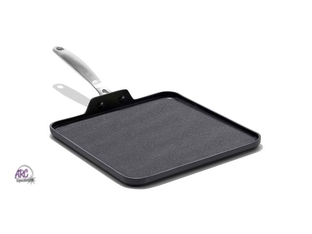 Lot 56-266198 - NEW OXO Enhanced 11" Griddle Pan, PFAS-Free Ceramic Nonstick, Durable Hard Anodized Cookware