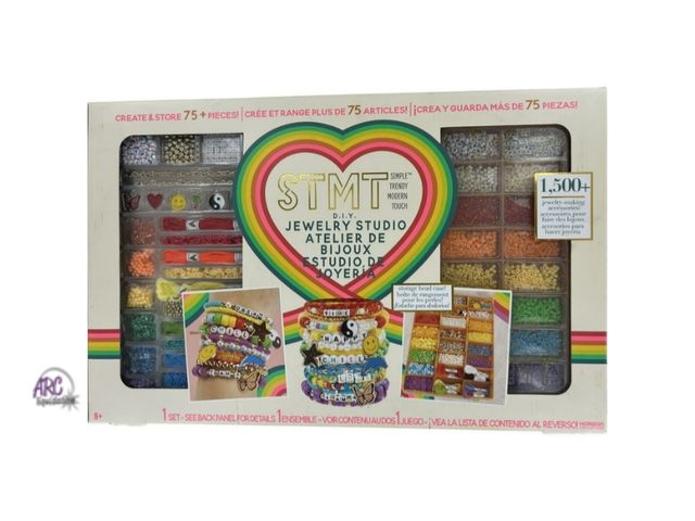 Lot 56-563930 - NEW-SLIGHTLY TORN BOX-STMT jewelry studio 1500 piece set