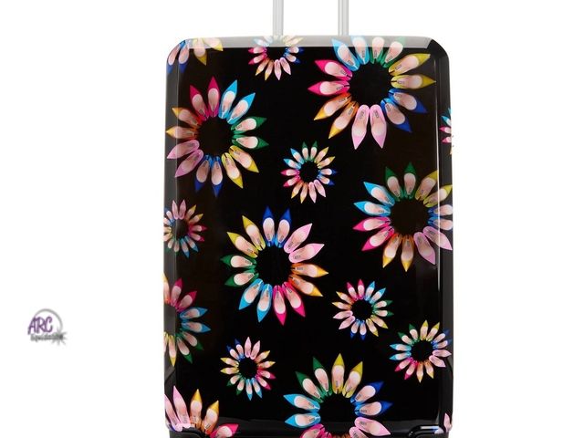 Lot 56-867117 - New Sarah Jessica Parker Signature Hardside Expandable Checked Spinner Suitcase 30" x 12"