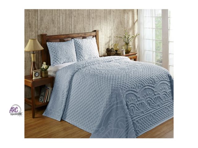 Lot 56-262924 - NEW Better Trends 3 Piece Bedspread Set 100% Chenille Queen Bedding Set Soft and Breathable Machine ...