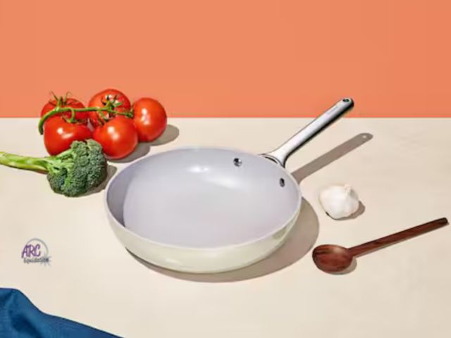 Lot 56-339161 - New Shop CARAWAY HOME
10.35 in. Ceramic Non-Stick Frying Pan in Cream( small nick in top see photo)