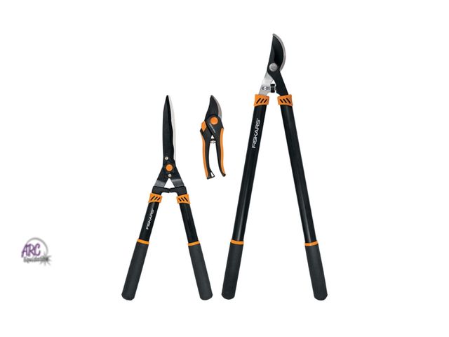 Lot 56-287512 - NEW Fiskars 3pc Tree &amp; Shrub Care Set: Rust-Resistant Steel, Lifetime Limited Warranty
