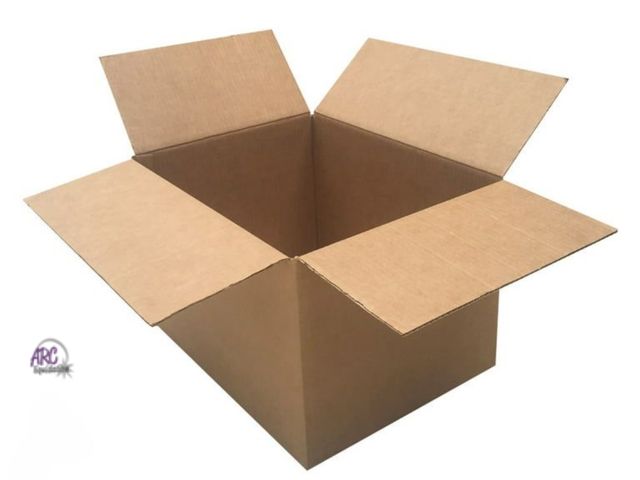 Lot 56-291912 - NEW 10 Medium Cardboard Moving Boxes 18" x 14" x12"