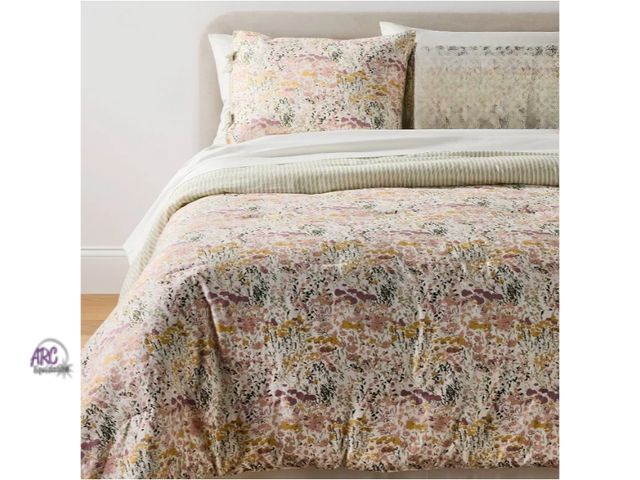 Lot 56-524427 - NEW-Reversible Floral and Stripe Comforter Set Pink/Green - Threshold™ designed with Studio McGee-tw...