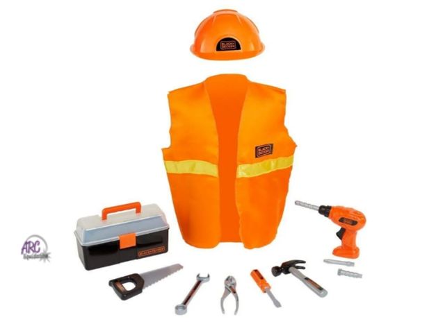 Lot 56-570630 - NEW-Black &amp; Decker Carpenter dress up set- 12 tools and accessories