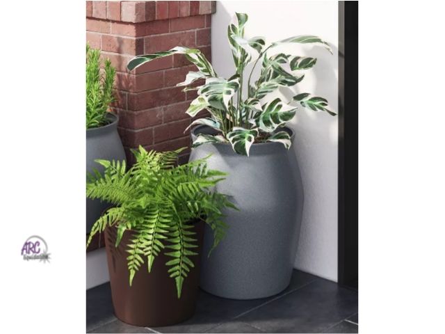 Lot 56-716915 - New 20" tall. Speckled Composite Indoor Outdoor Planter Pot Charcoal Gray