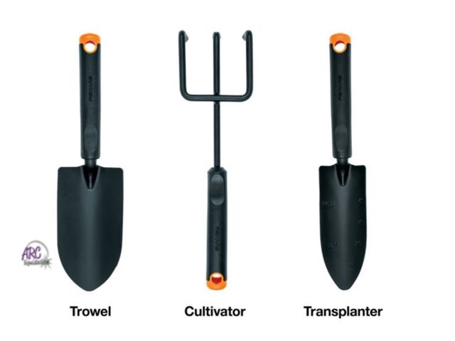 Lot 56-337861 - New Fiskars 3pc Garden Tool Set