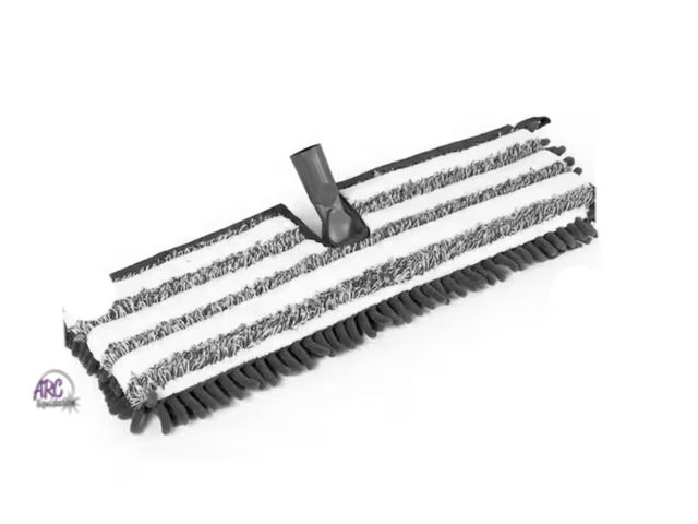 Lot 56-302538 - New, set of 2 18 in. Interchangeable
Microfiber Flip Dust Flat Mop head 
( pole not included)